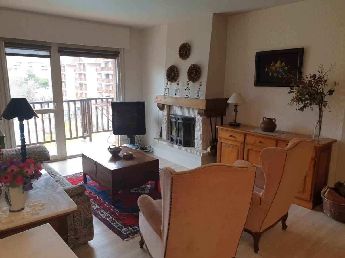 Apartamento Los Valles Jaca Extérieur photo